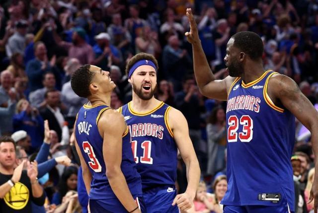 Kaiyun开云官方网站中国登录-勇士再次展现小球阵容威力，末节瞄准戈贝尔猛打